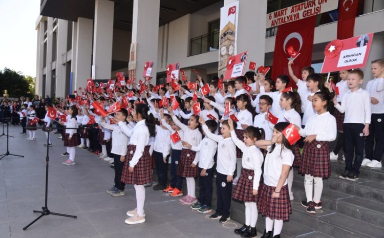  Atatürk’ün Antalya’ya Gelişinin 93. Yıl Dönümü Kutlandı