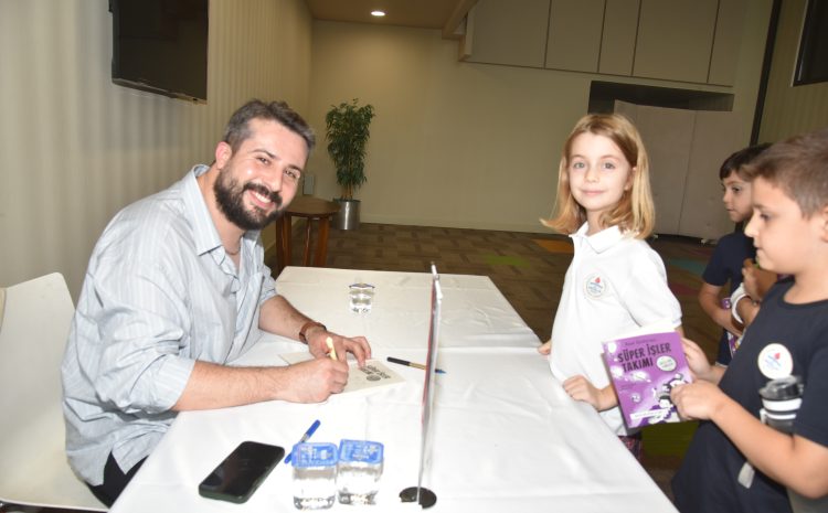 Antalya Kolejinde Yazar Esat Zorkirişçi İle Söyleşi ve İmza Günü