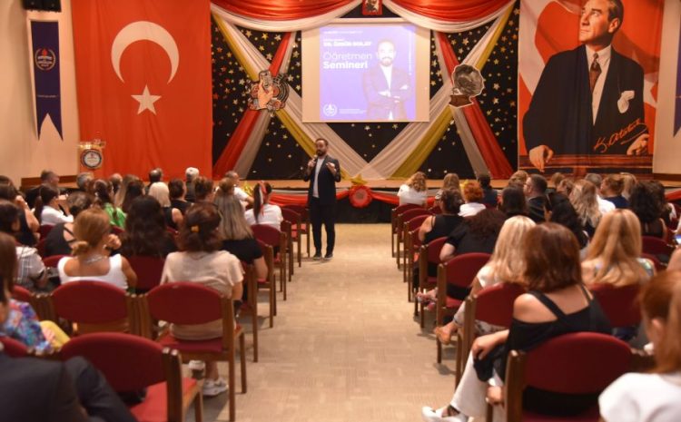  Antalya Kolejinde Dr. Özgür Bolat İle Öğretmen Semineri Düzenlendi